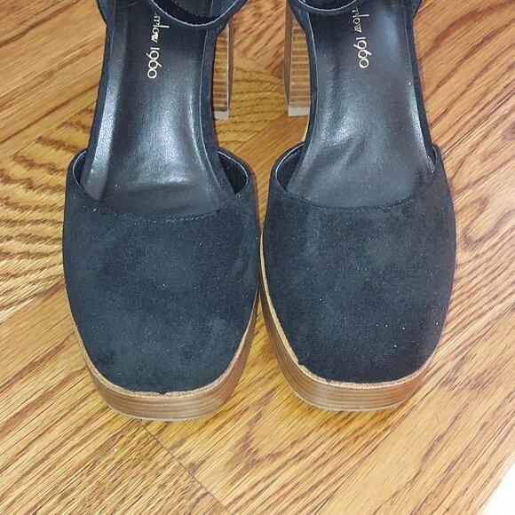 House of Harlow 1960 suede strap platform clogs - Picture 7 of 7